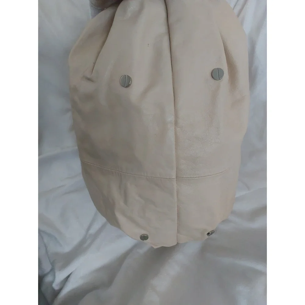 Cream/Beige Kenneth‎ Cole New York Hobo bag and dust cover